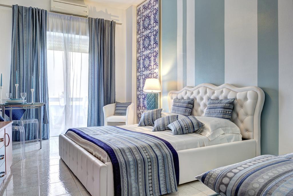 Suitehome Taormina Giardini-Naxos Chambre photo